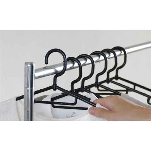 The　Hangers　ターンフックハンガー　10P　ブラック フック部分が明瞭に見えるパッケージの側面