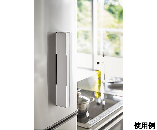 326x 55x 50mm ラップケース(マグネット付) マグネット付きで開閉可能なラップケースの側面が見える状態