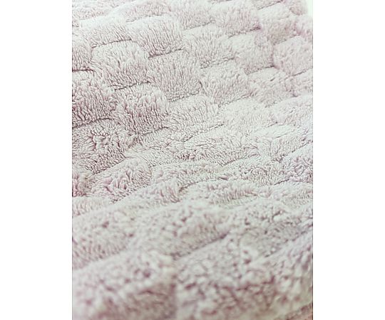 マイクロファイバーバスタオル MF ポコポコ 60×120cm YELLOW 1セット（10枚入） パンチの効いた黄色のマイクロファイバータオルが、すっきりと整然と並んでいる。