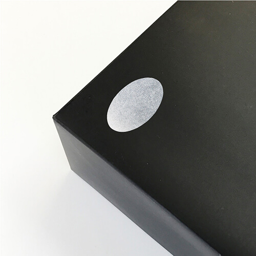 ザラザラとしたテクスチャがおしゃれ！シンプルな銀の楕円形シール