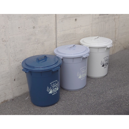 ゴミ箱　カラーペール45L　ナイトブルー 表面が滑らかで艶のある、ナイトブルーの容器が正面に立っている状態。