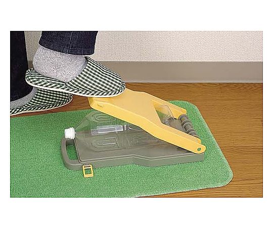缶＆ペットボトル潰し器 カルペチャ 潰された缶とペットボトルが整然と並んだ様子