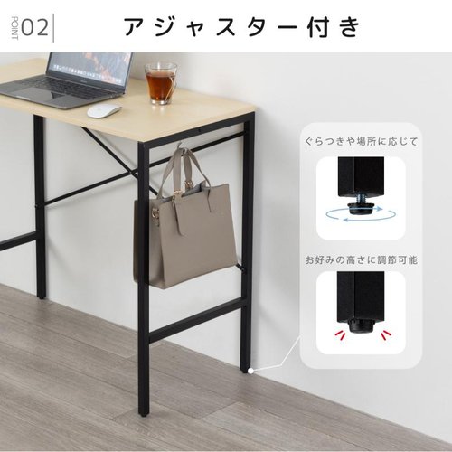 机 シンプルデスク 木目ブラック アスカ 木目調のシンプルなデスクが正面から撮影され、滑らかな表面が際立つ状態