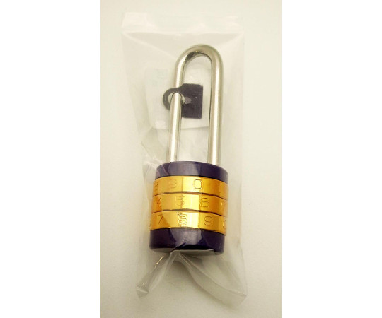 ツル長丸文字合せ錠　28mm 丸い形状の金具が正面を向き、ロック部分が露出している様子