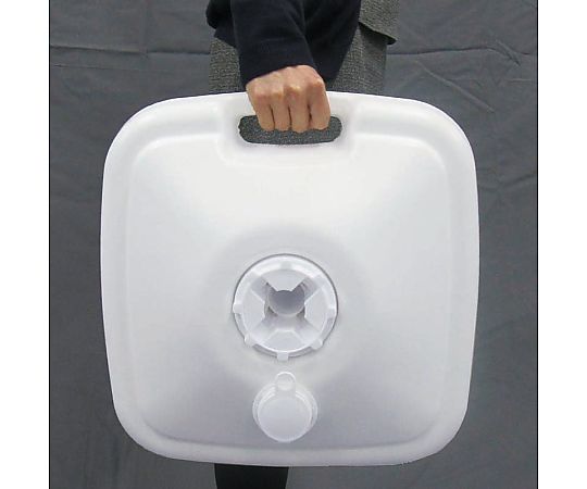 注水式のぼり竿用スタンド　16L　1台 水を入れた状態の安定したスタンドが横から見える様子