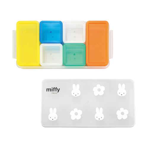 保存容器　100ml×4個入　200ml×2個入　ミッフィー　キューブストッカー パッケージの開封状態で並べられた容器が見える様子