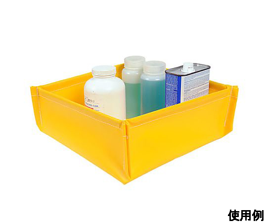 610x610x121mm/25L 折畳オイルトレイ 上部から見下ろした状態で広げられた折り畳みトレイ