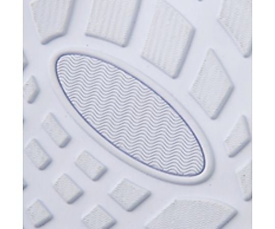 [M/25.0-25.5cm] 室内用上履き(ゴム底) 白いゴム底の上履きが正面から見える状態、メッシュ素材のデザインが特徴。