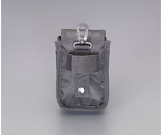 120x 50x160mm 小物ケース 透明なケースに収められた小物が並ぶ様子