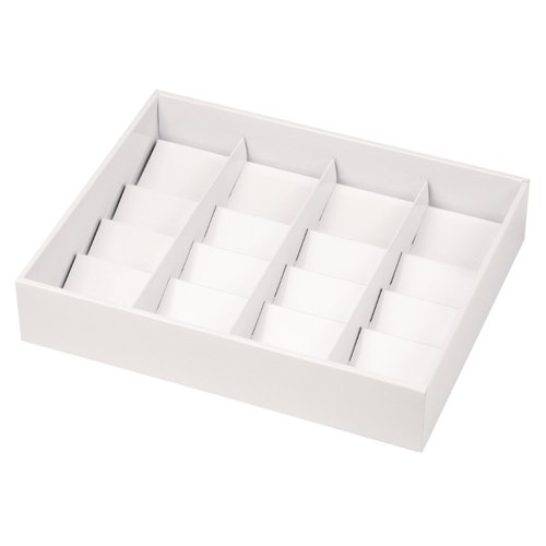 ギフト箱 グロスホワイトBOX65 20ヶ ヤマニパッケージ 白いグロス仕上げのギフト箱が整然と並んでいる様子