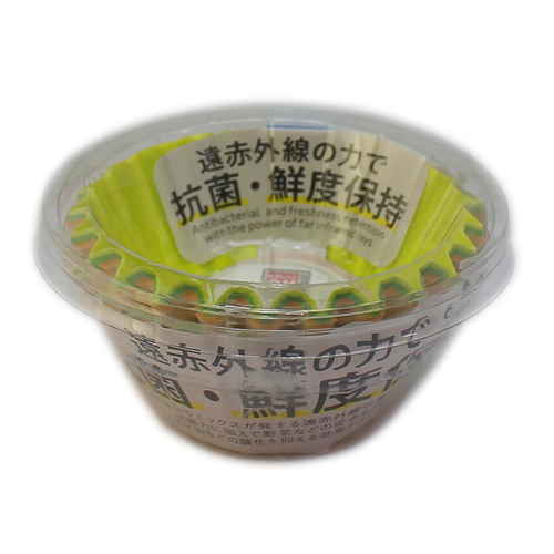 おかずカップ　抗菌おかずケース　60枚入り　6号 パッケージに整然と並べられた60枚のカップが見える状態