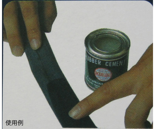 ゴムのり　85cc 透明な容器に入れられた液体が見える状態