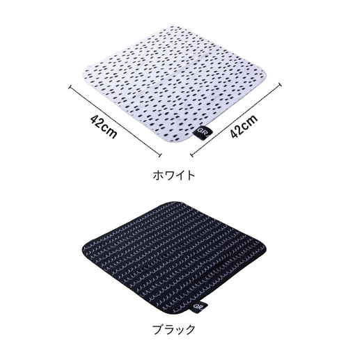 GRAFF　いろいろ包めるランチクロス　ブラック 黒を基調としたシンプルなデザインで、折りたたまれた状態が見える様子。
