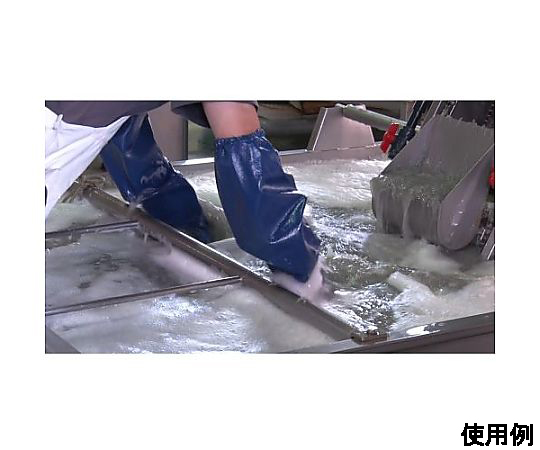 [LL/650mm] 手袋(耐油/ニトリルゴム・綿 PE裏) 側面から見た手袋の全体像、耐油性の質感が際立つ。