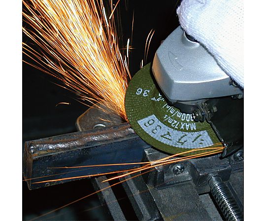 100x5mm/#36　フレキシブル砥石(5枚) 異なる角度から撮影されたフレキシブルな砥石が並んでいる様子