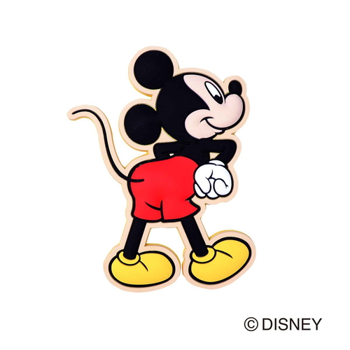 フック　マグネットフック　Disney　ミッキーマウス 白い背景にミッキーマウスのデザインが描かれた磁石付きのフックが正面から見える状態