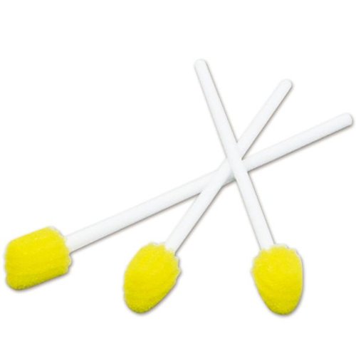 【介護/医療】口腔ケア用品 マウスポンジ プラ軸ふつう 1本入(10袋) オオサキメディカル プラ軸が目立つマウスポンジが並んでいる様子