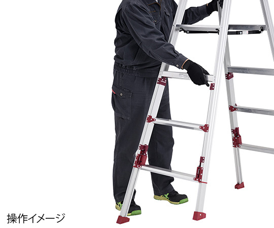 四脚アジャスト式専用脚立 黒い金属製の脚立が立てかけられている様子