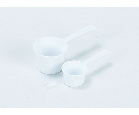 5/15ml 計量スプーン(プラスチック/2本組) 透明なプラスチック製の計量スプーンが斜めに重なり合っている様子