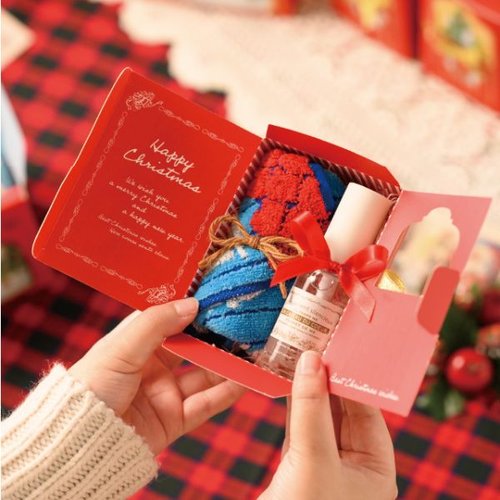 贈答箱 クリスマスベアラーウィンドウギフトボックス-S(20枚) ヘッズ 窓付きデザインの美しいギフトボックスが並ぶ状態