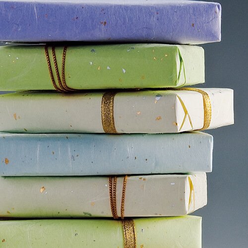 贈答品の包装やラッピングに最適！高級感のある華やかな雲竜和紙