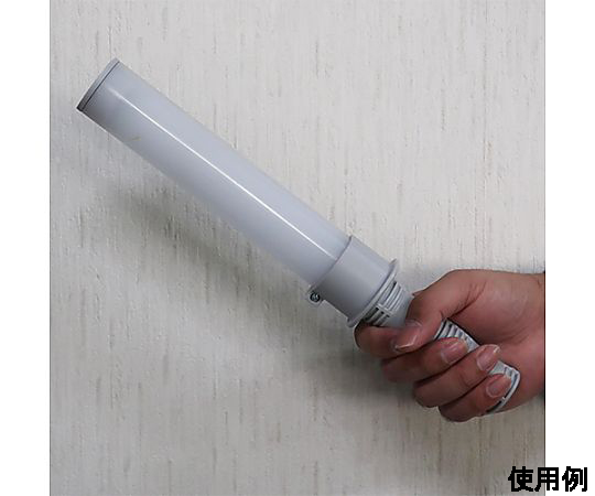 [充電式]3.5W 作業灯/LED スタンドが立てられた状態で、光を放つ作業灯の正面視点