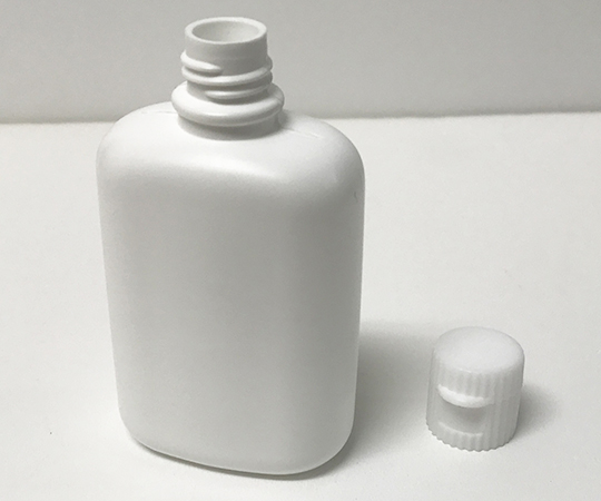 ワンタッチキャップ 50mL 1袋（100個入） 透明な袋に収められた多数のキャップが整然と並ぶ様子
