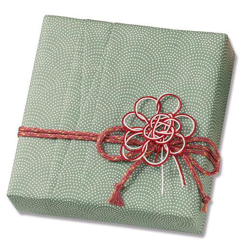 ギフトボックスのラッピングに！和柄の包装紙