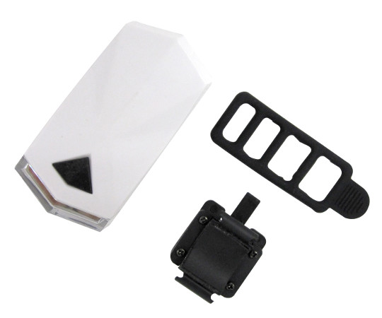 4LEDフロントライト　USB　ホワイト クリアなレンズから白い光が放たれている状態