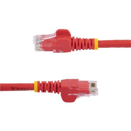 カテゴリ6　LANケーブル　RJ45モールドコネクタ　ツメ折れ防止　1m　レッド　1本 明るいレッドのケーブルが右方向に曲がり、先端のコネクタ部分が鮮明に見える状態。