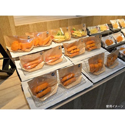 耐油ガゼット袋 ホットスタンドバッグ 20-16 未晒 パックスタイル 透明な袋に入ったガゼットタイプのパッケージが自立している様子