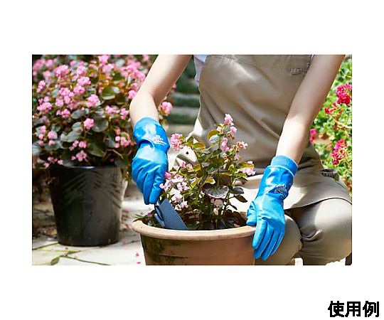 [L] 手袋（透湿防水/ポリウレタン・裏付） 手のひら側が見える状態で、フィット感のあるデザインと鮮やかな色合いが特徴的。