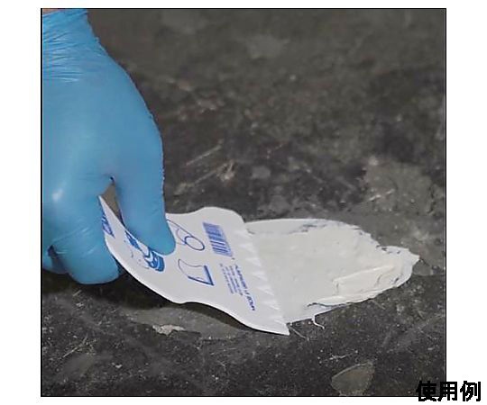 500g 鉄補修パテ(水中硬化/耐摩耗･耐衝撃) 真上から撮影された密閉されたパッケージで、内容量や成分表示が見える状態。
