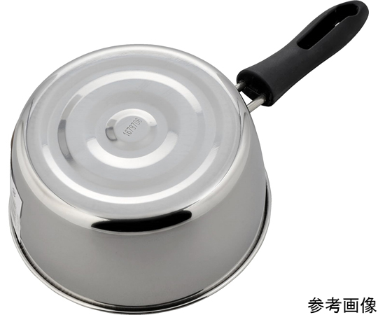 レシード IH対応片手鍋 16cm 光沢のある表面を持つ片手鍋が、黒いハンドルとともに見える斜め上方向からのアングル。