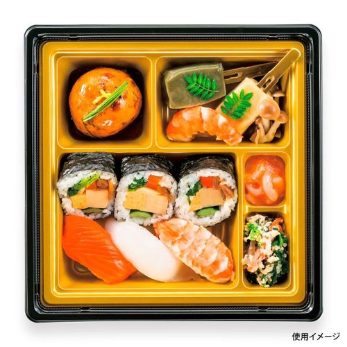仕出し弁当容器 NU-522 泰然 本体 シーピー化成 透明な容器が並び、蓋が閉められた状態