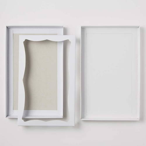 3枚組のハンカチやタオルの梱包・包装に！中枠付きのギフトボックス（白）