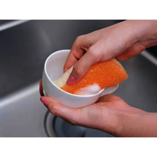 キッチンスポンジ　泡だつセレクトKS324　タフスポンジ パッケージが横向きで、スポンジの表面がクリーニング用にデザインされている様子