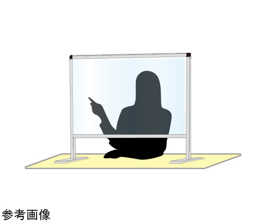 ブラックパーテーションスタンド　450×1100mm　（塩ビ仕様） 黒いパーテーションスタンドが正面から見える状態で、上部分がやや傾いている。