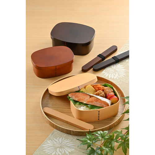 さっと洗えるわっぱ弁当　850ml　ダークブラウン 深い色合いの蓋が開いた状態で、内側が見えるワッパの様子