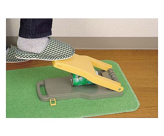 缶＆ペットボトル潰し器 カルペチャ 上からの角度で撮影された圧縮機の全体像、鮮やかな色合いでシンプルなデザインが特徴。
