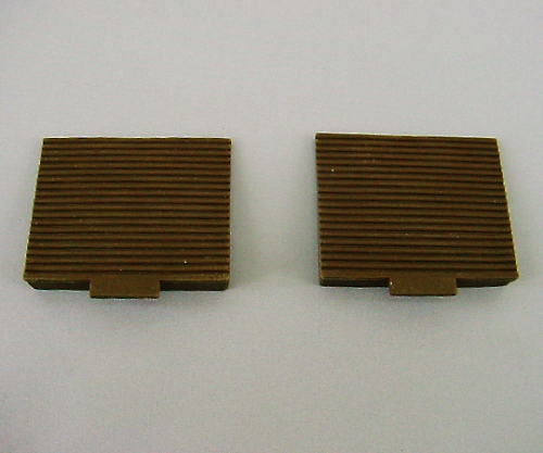 ミミ付家具転倒防止マット 1パック（2個入）