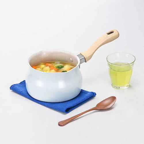 ミルクパン　ミディーズ　IH対応マルチパン15cm 鮮やかなホワイトの外観、持ち手がしっかりとした状態