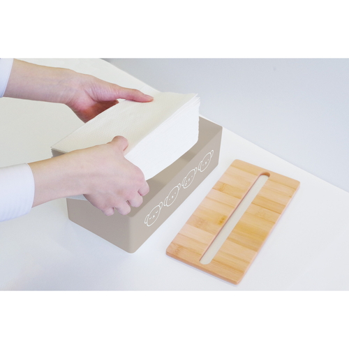 borisキッチンペーパーケース　ボリス キッチンペーパーがすっきりと収められた横向きのデザイン
