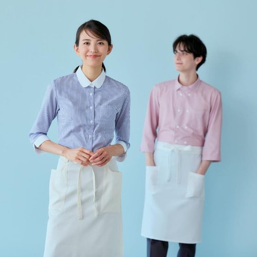 七分袖シャツ シャツ レディス 7分袖 ワイン _13 住商モンブラン ワインカラーの七分袖シャツがゆったりとした形でディスプレイされている状態