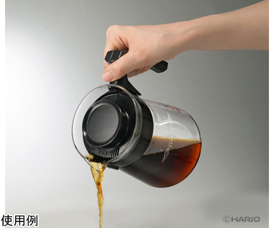ペガサスサーバー 600 製品の正面が鮮明に映った状態。シンプルなデザインと洗練された印象。
