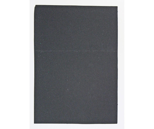 ハネナイト　厚み3mm×幅85mm×長さ120mm 商品が横向きに並べられた様子、表面は滑らかで光沢がある。