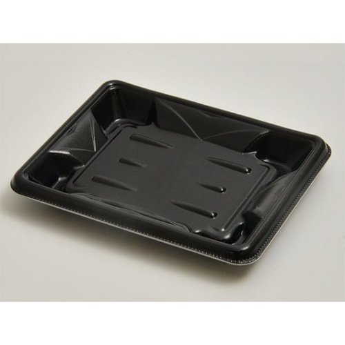 軽食容器 MFPホットグラン09(15-12) 黒W エフピコ 黒い軽食容器が横から見える状態、透明のフタが装着されている。