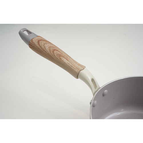 セラミック加工　IH対応ガラス蓋付片手鍋　18cm　ハルミック　ペールパープル 淡いパープルの鍋に透明なガラス蓋がフィットした状態