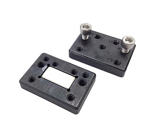 AC100-240V/ 10W 照明灯/LED(防水型) シンプルなデザインの照明器具が横から見える状態。