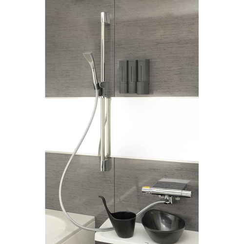 ディスペンサー　泡タイプ　マグネット　下から出てくるディスペンサー　500ml　ホバー　ダークグレー マグネットで固定された泡タイプディスペンサーの下部分から泡が出る様子